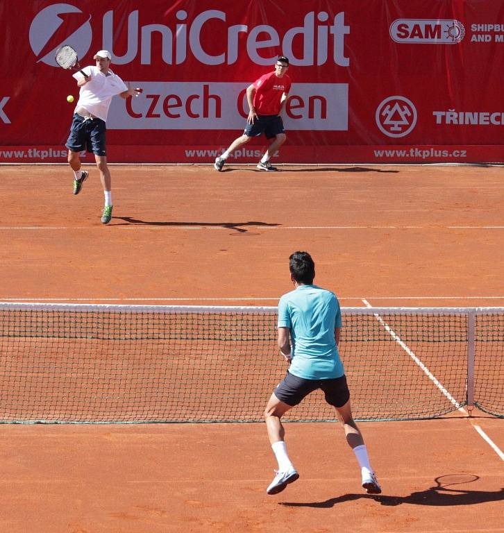 Do finále čtyřhry se na prostějovském challengeru probojovala rakouská dvojice Julian Knowle s Philippem Oswaldem proti Polákovi Mateuszovi Kowalczykovi a Igorovi Zelenayemu ze Slovenska.