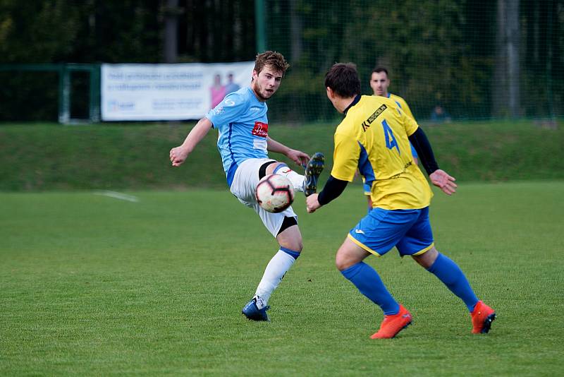 Fotbalisté Kozlovic doma remizovali s Hranicemi (v modrém) 1:1.