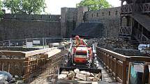 Archeologický záchranný výzkum a rekonstrukce renesančního paláce na hradě Helfštýně