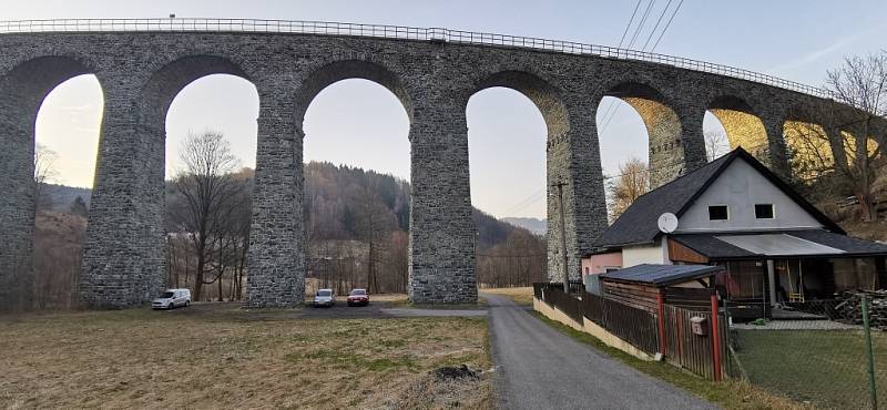 Novický viadukt.