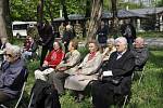 Pieta u pomníku obětem Přerovského povstání na olomouckých Lazcích