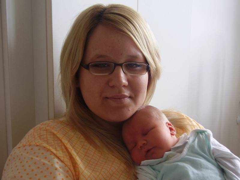 Eva Hradílková, Předmostí, syn Samuel Hradílek, narozen 20. dubna 2008 v Přerově, váha: 4,10 kg