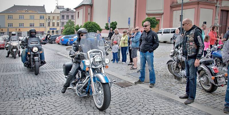 Hranická motomše pořádaná klubem Harley Owners Group