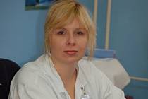 Eva Galnorová působí jako lékařka na kožním oddělení nemocnice v Přerově.