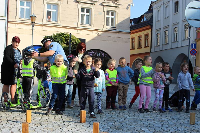 Den bez aut a Barevný den na Masarykově náměstí v Hranicích 22. září 2020.