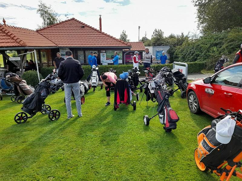 Trumf Challenge 2021 na golfovém hřišti v Radíkově.