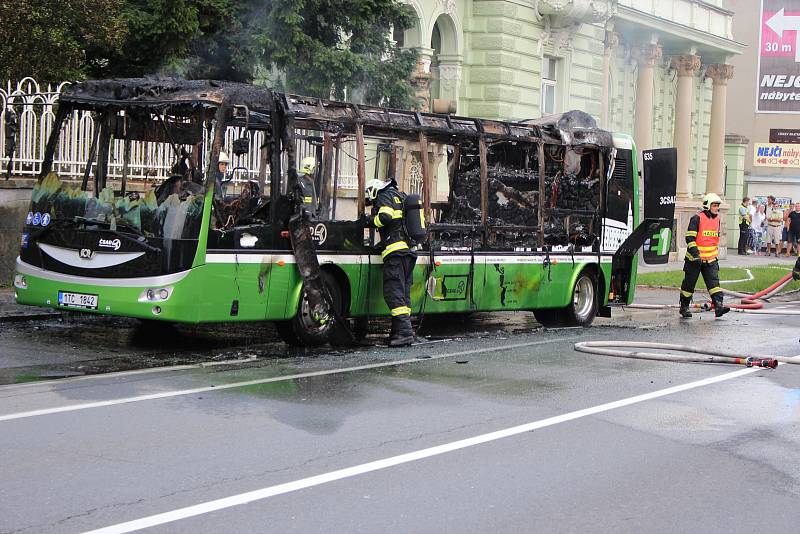 V neděli 10. června kolem 19.15 hodin hořel na třídě 1. máje  v Hranicích elektrobus městské hromadné dopravy