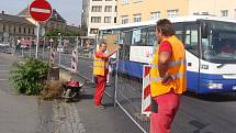 Rekonstrukce autobusového nádraží v Přerově vstoupila do své druhé etapy. Z některých stanovišť už vyjely autobusy.