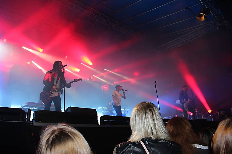 Exkluzivní koncert české kapely Mandrage se konal ve čtvrtek 6. září na nádvoří Staré střelnice v Hranicích. Jako předkapela vystoupila  přerovská skupina Arrhythmia.