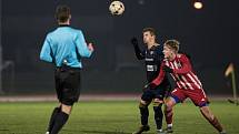 Fotbalisté SK Hranice odehráli první duel pod novým umělým osvětlením. SK Kvítkovice porazili 3:0.