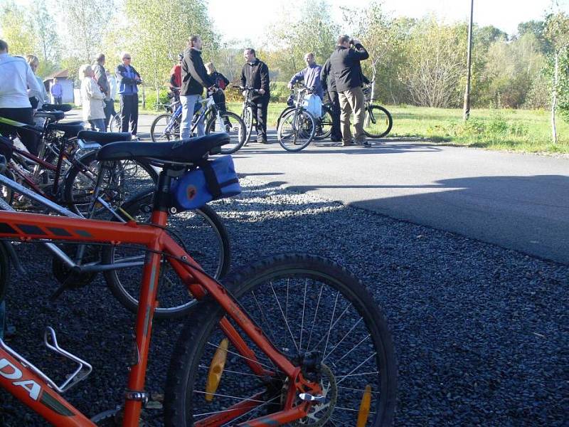 V Hustopečích nad Bečvou se v pátek otevřel nový úsek Cyklostezky Bečva