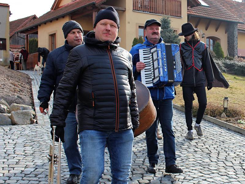 Vodění medvěda ve Skaličce 2020.