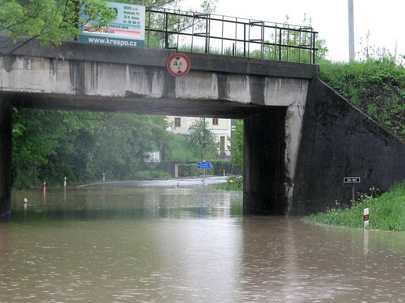 Povodně: pondělí 17. května cesta na Valašské Meziříčí po 18. hodině