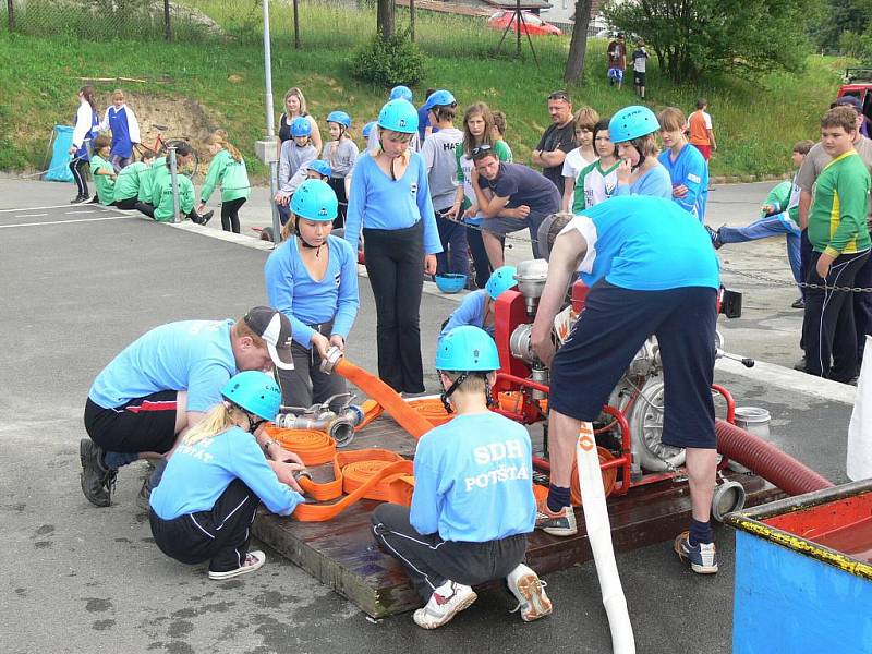 V sobotu 4. června proběhly hasičké dětské závody na fotbalovém hřišti v Opatovicích.