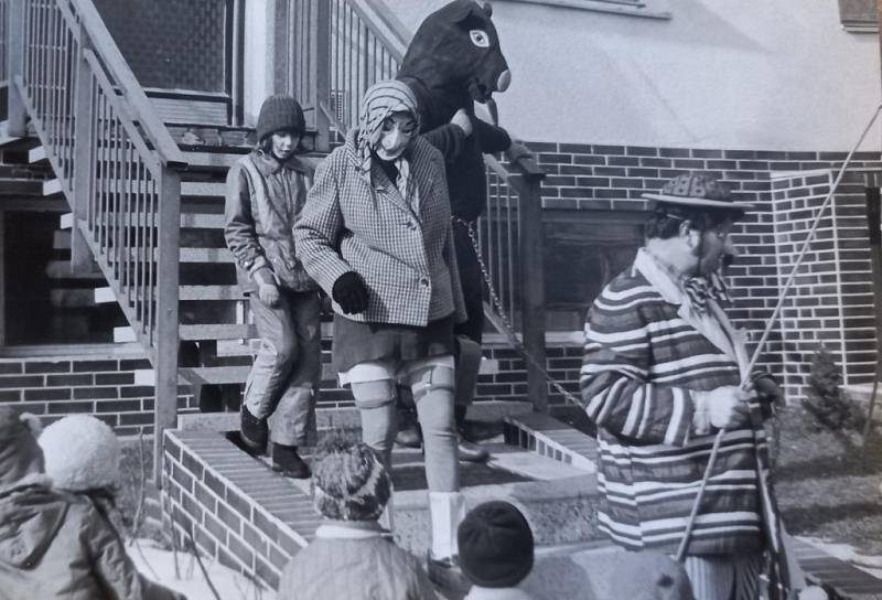 Masopust ve Vinarech na Přerovsku v roce 1987.