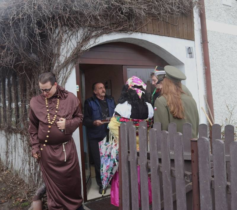 Maškarní zábava, která probíhala v režii spolku Zbytinských Bab se konala 9.3.2019 v obci Zbytiny na Prachaticku.