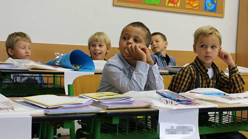 Do lavic třídy pro nadané děti v Základní škole Šromotovo v Hranicích usedlo v úterý 1. září celkem třináct žáků.