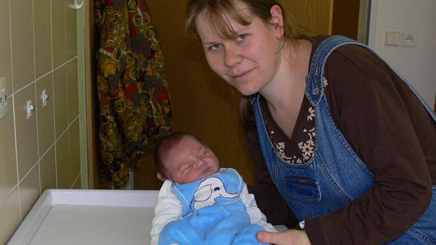Maminka Dagmar se synem Martinem, který se narodil 15.1. 2008. Jeho míry jsou 52 cm a 3,55 kg.