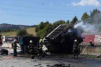 Nehoda kamionu ochromila ve středu odpoledne provoz na dálnici D1 mezi Olomoucí a Ostravou, a to v úseku poblíž Hranic.