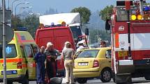 V důsledku dopravní nehody byla Plumlovská ulice zcela zatarasena.