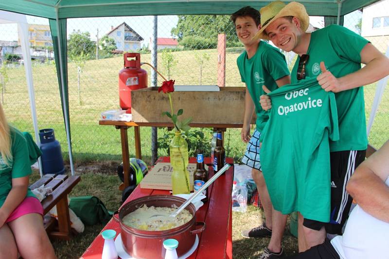 Venkovskému festivalu mikroregionu Záhoran patřilo sobotní odpoledne v Rouském na Hranicku. 