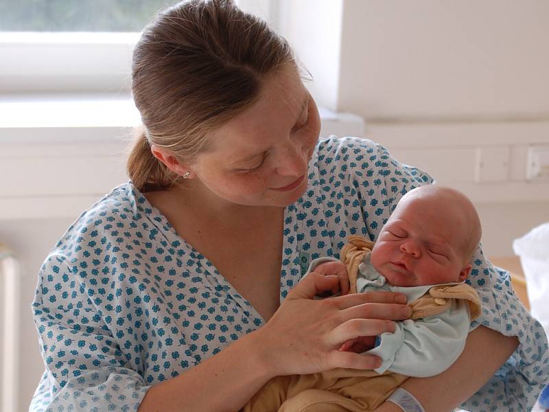 Soňa Hlavíková, Prosenice, syn Tomáš Hlavík, narozen 28. května v Přerově, váha: 3100 g