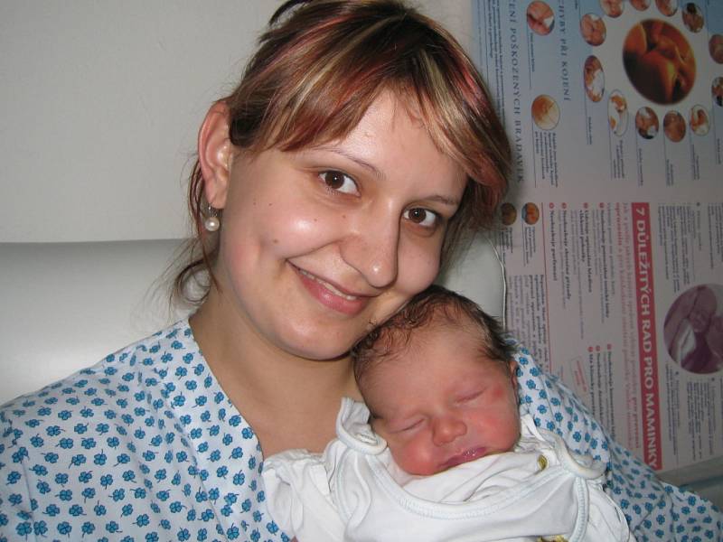Lucie Kozáková, Hranice, syn Radek Kozák, narozen 27. května v Novém Jičíně, váha 3450 g, míra 50cm