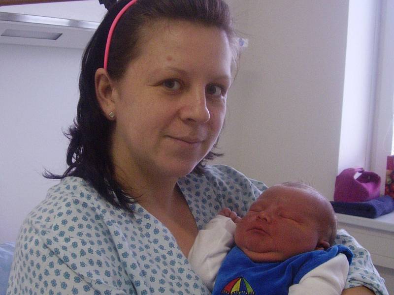 Eva Mezírková Barešová, Přerov, syn Zdeněk Mezírka, narozen 11. 2. 2008 v Přerově, váha 5,10 kg