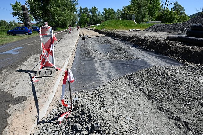 Stavba cyklostezky v Žáčkově ulici v Hranicích začala