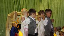 Děti ze školky v Hrabůvce zahrály před plným kulturním domem