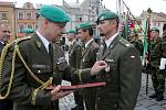 Slavnostní nástup vojáků v Hranicích s oceněním za misi v Afgánistánu