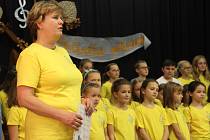 Jedenáct souborů vystoupilo v programu dvaadvacátého ročníku akce Valentův hudební podzim, který se pravidelně koná v Bělotíne. 