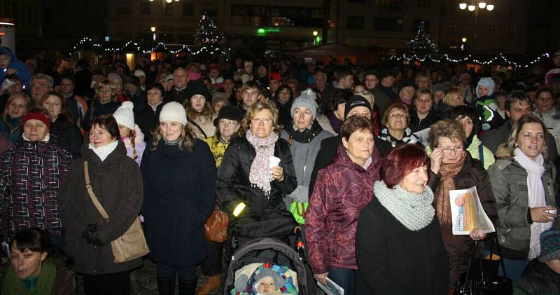 9. prosince 2015. Česko zpívá koledy v Hranicích