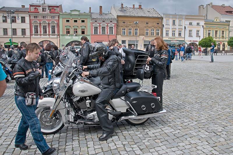 Hranická motomše pořádaná klubem Harley Owners Group