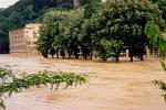 Velká voda vtrhla do lázní v Teplicích nad Bečvou v roce 1997 v noci na pondělí 7. července
