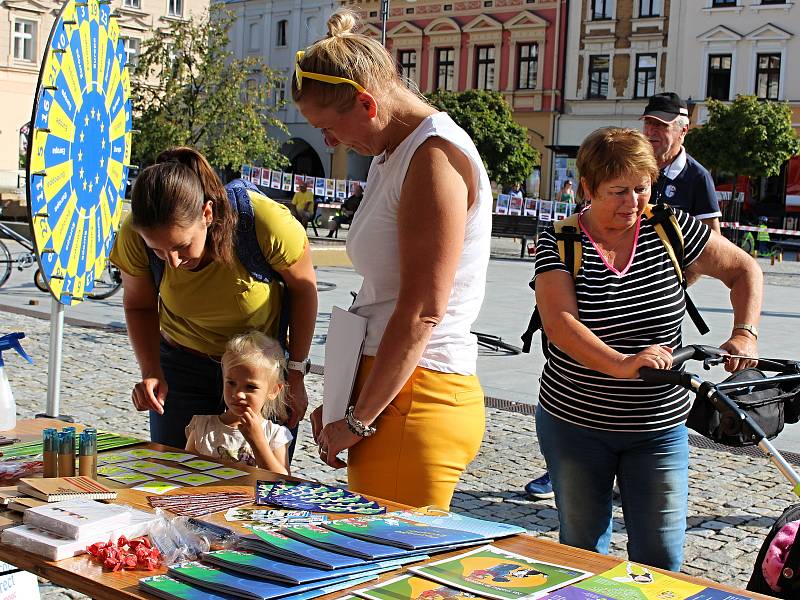 Den bez aut a Barevný den na Masarykově náměstí v Hranicích 22. září 2020.