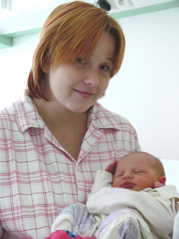 Veronika Jančová, Troubky, dcera Karolína Jančová, narozena 6. 11. 2007 v Přerově, váha: 3,51 kg