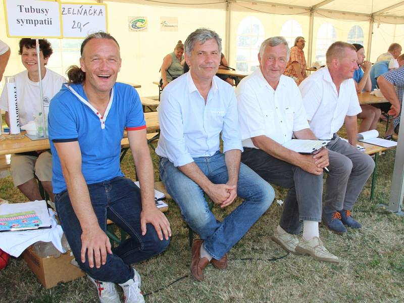 Venkovskému festivalu mikroregionu Záhoran patřilo sobotní odpoledne v Rouském na Hranicku. 