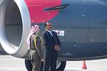Jordánského krále na bochořském letišti v úterý 7. dubna doprovázel odstupující premiér Mirek Topolánek.