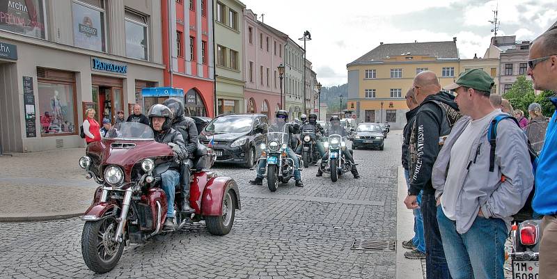 Hranická motomše pořádaná klubem Harley Owners Group