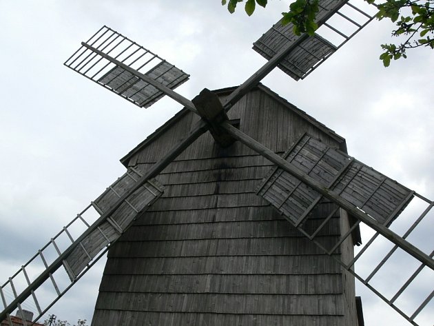 Maršálkův větrný mlýn v Partutovicích