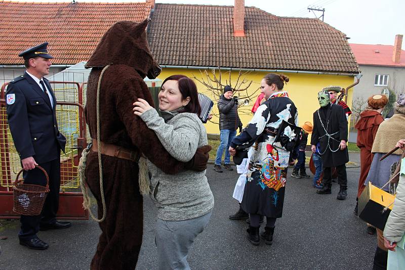 Vodění medvěda ve Skaličce 2020.