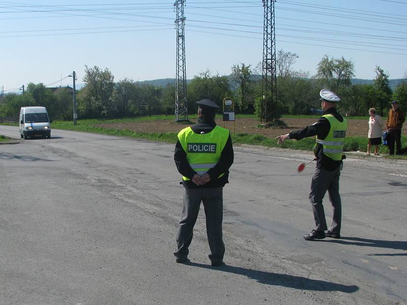 Snaha snížit na Hranicku kriminalitu byla hlavním smyslem úterní policejní akce s výstižným názvem Razie. Muži v uniformách se při ní zaměřovali mimo jiné na dodržování rychlosti a dalších pravidel silničního provozu.