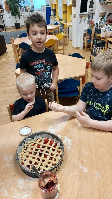 Burza plyšáků, Marmeliáda a křest kuchařky Svačinky ze Špičkové školky