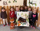 Jak děti z Mateřské školy v Bělotíně, zachránily veverku Zrzečku.