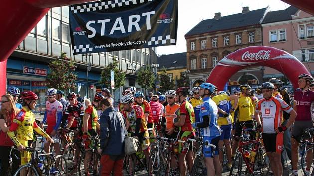 Osmý ročník cyklomaratonu Mamut Tour a pátý ročník Mamut Bike startuje v sobotu ráno z náměstíTGM v Přerově. 