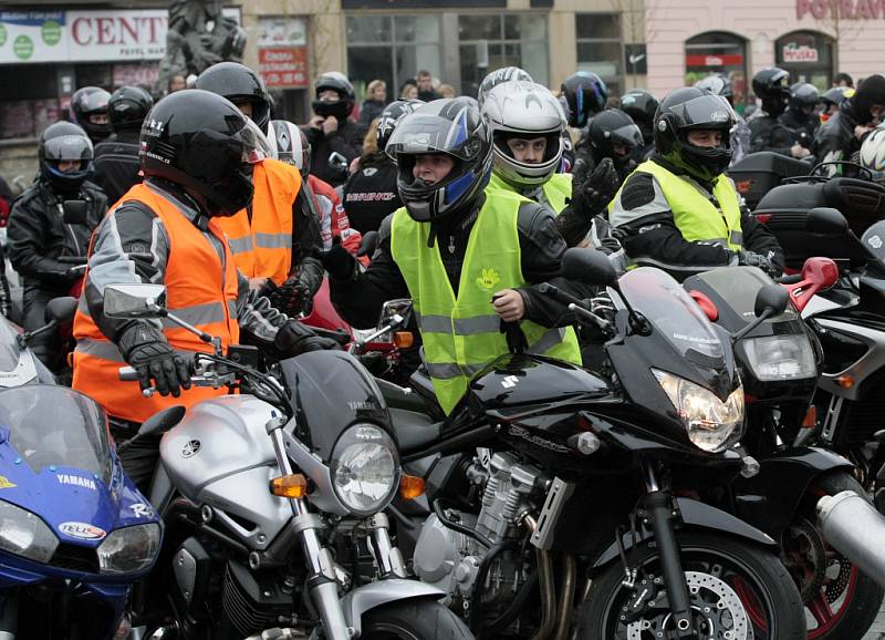 Motorkáři uzavřeli u orloje letošní sezonu.