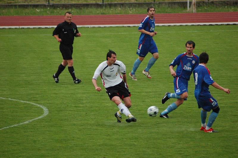 SK Hranice (v bílém) vs. 1. FC Přerov