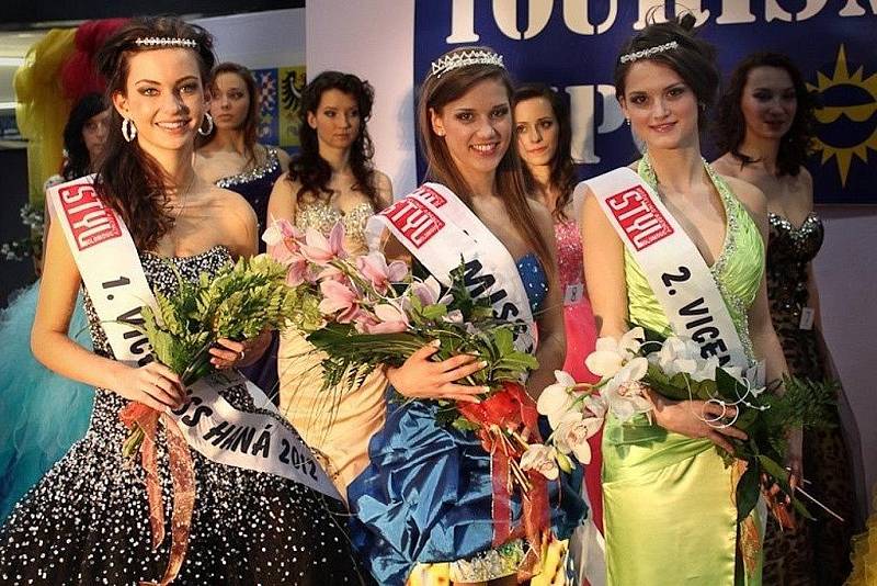 Dvacetiletá Denisa Biskupová z Bělotína má na svém kontě několik titulů z různých soutěží krásy. Naposledy to bylo vítězství v soutěži Miss Haná.