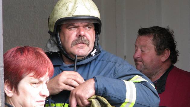 Nácvik evakuace zkrátil školákům ZŠ Drahotuše úterní vyučování o pouhou hodinu.